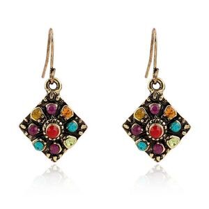 GEMSTONE Lightweight Drop Earrings